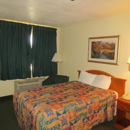 Days Inn Dallas Dfw Esterno foto